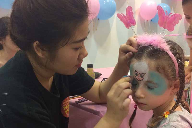 face painting