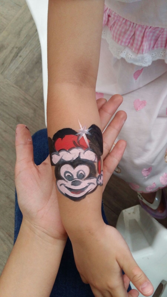 kids face painting at birthday party and events singapore