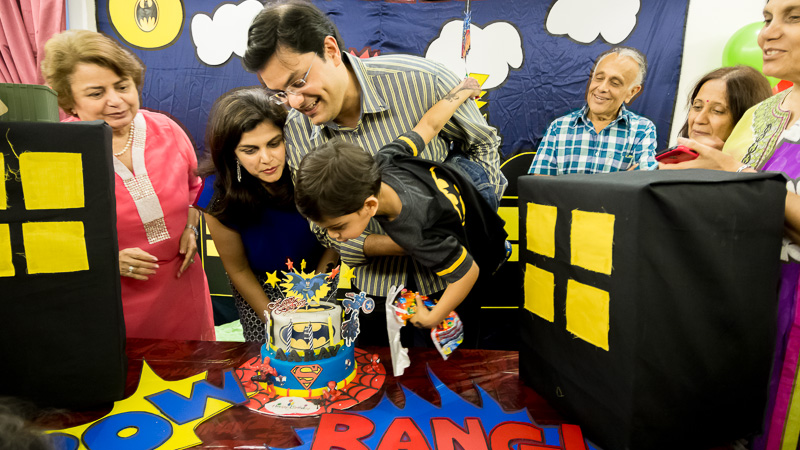 superhero themed party Singapore cake cutting