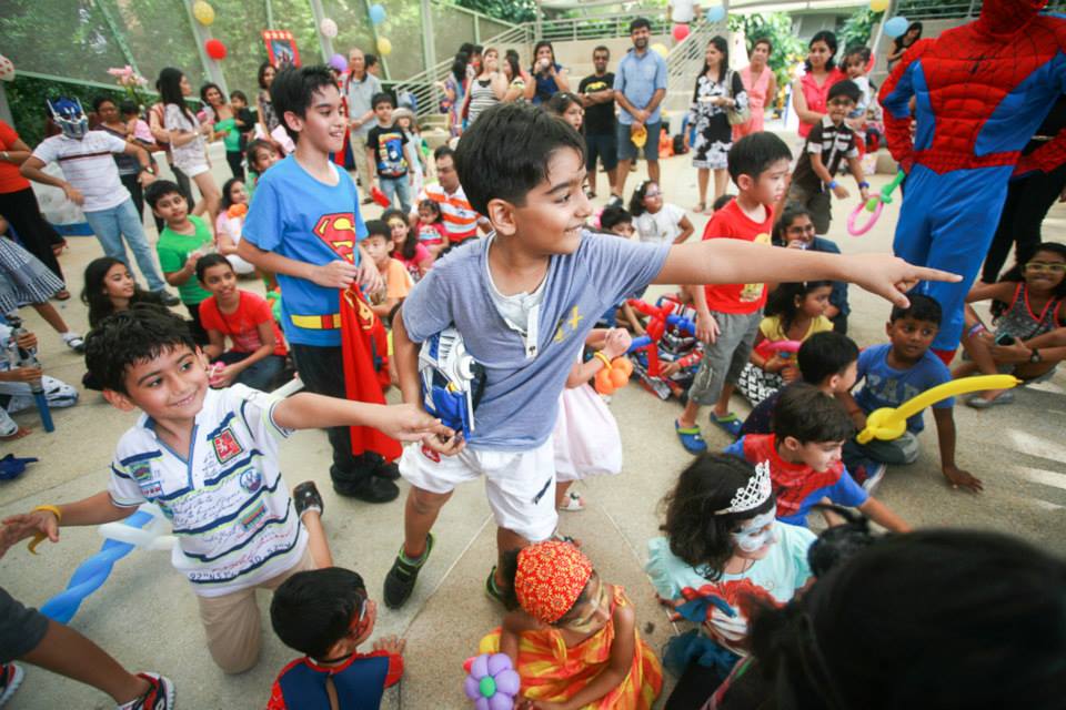 superhero themed party Singapore games