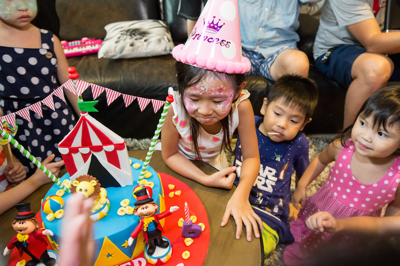 kids party birthday cake