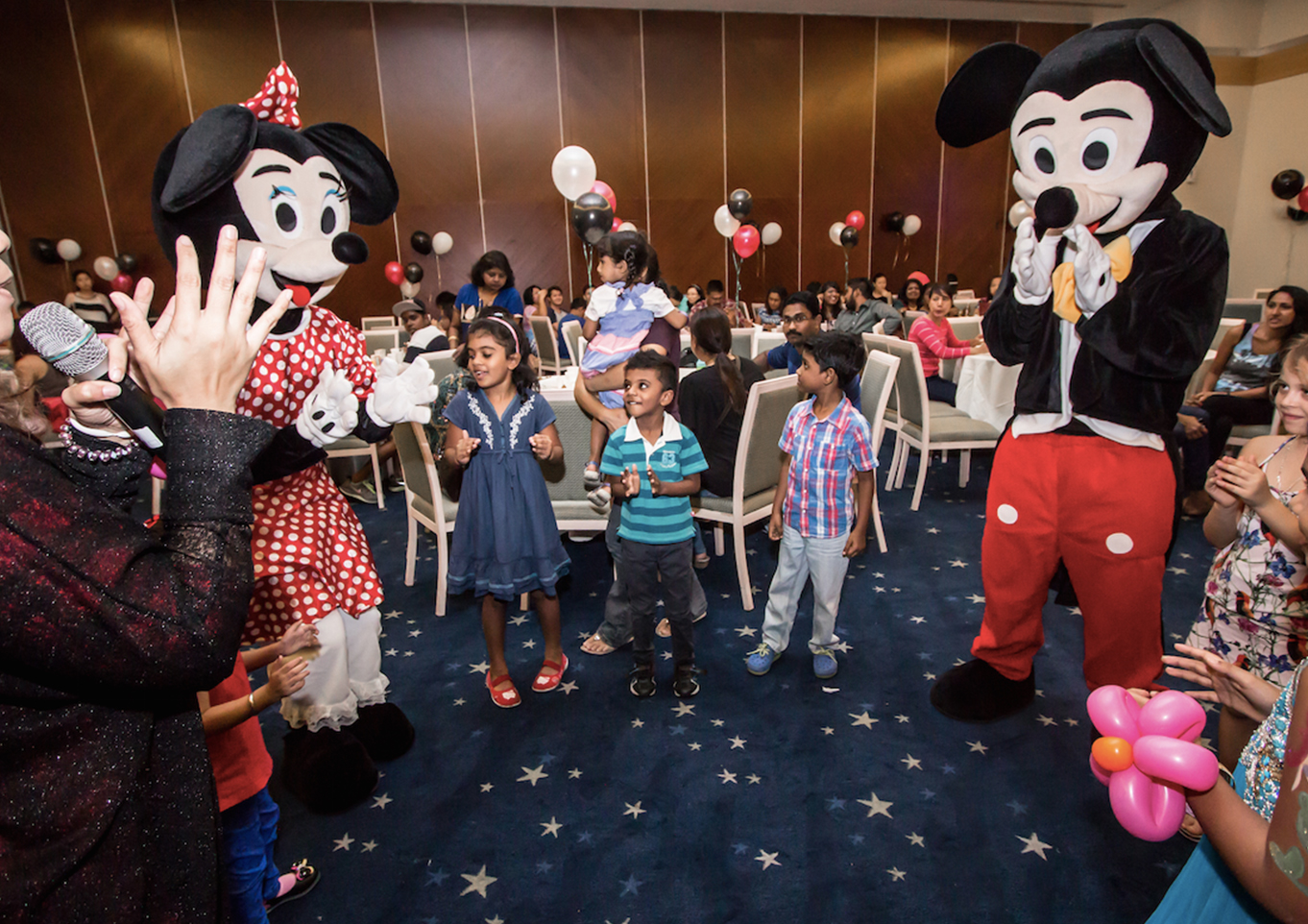 mickey and minnie inspired fun and games for kids themed party in singapore