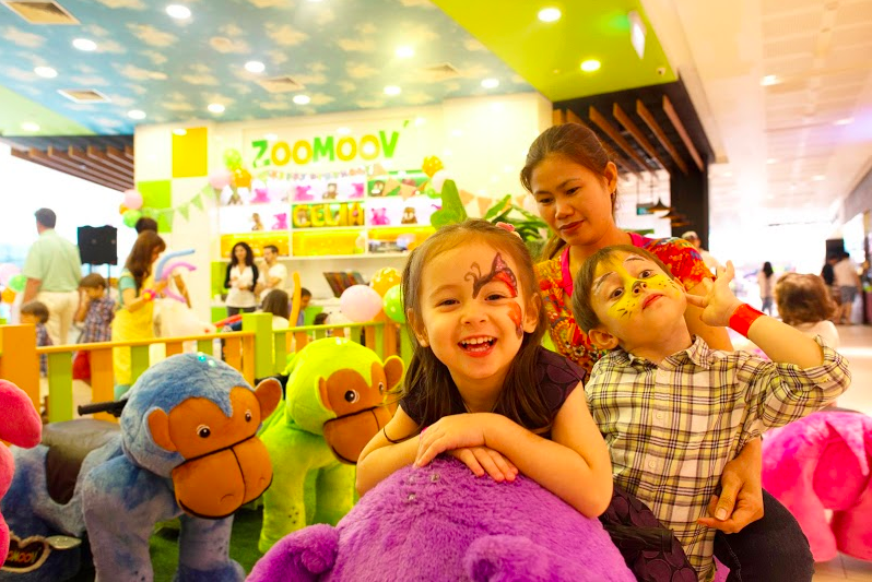 zoomoov kids party