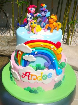 my little pony fondant cake