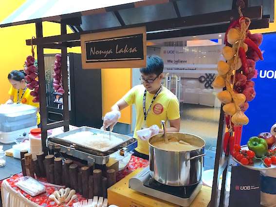 Laksa live station