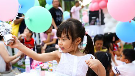 helium balloons