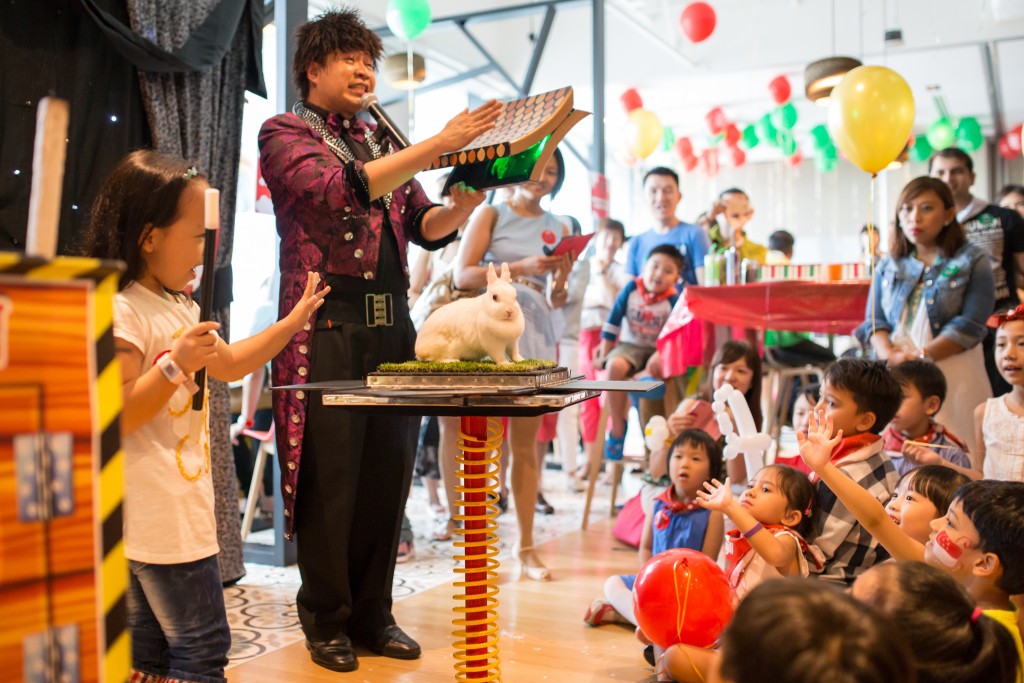 Live Animal Magic Show