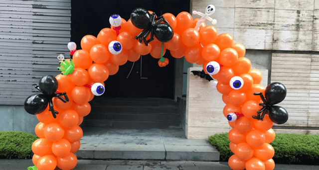 Halloween Balloon Arch