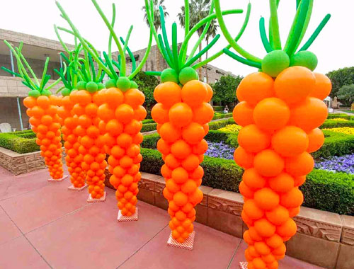 Easter Carrot Balloon Column 500×380