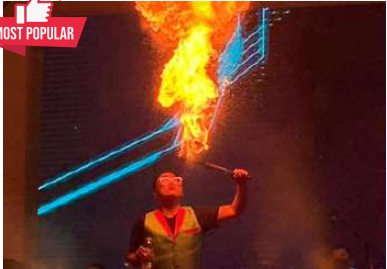 Fire eating virtual mid autumn si chuan bian lian