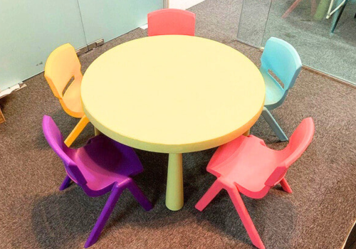 Kids table and chair rental Kids table and chair rental