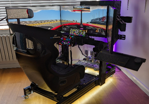 F1 Simulator with 3 screens