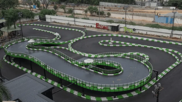 Go kart race track Go-Kart Rental
