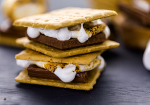 Smores Live Station
