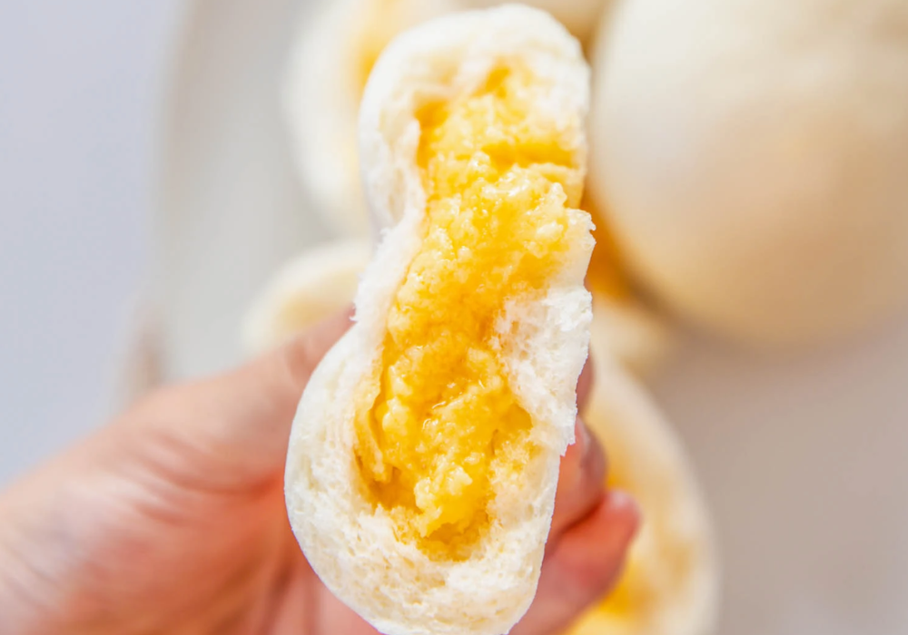 Custard Lava Bun Live Station